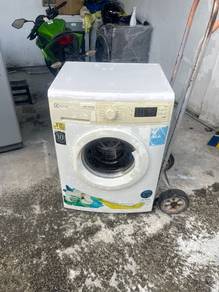 Electrolux front load washing machine washer 7-k