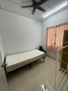 Room in Klang, SGR