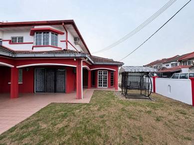 Semi-Detached House For Sale in Shah Alam,SGR