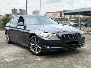 BMW 523i 23i (CBU) in Petaling Jaya, SGR