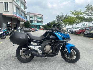 CFMOTO 650MT
