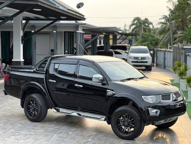 Mitsubishi Triton VGT in Kota Bharu, KTN
