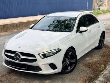 Mercedes Benz A200 200 PROGRESSIVE LINE in Bangsar South, KUL