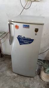 SHARP Peti sejuk untuk dijual