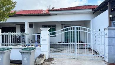 1-storey Terraced House For Sale in Parit Raja,JHR