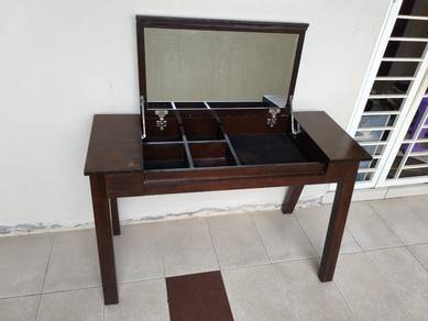 Solid wood dressing table /vanity console/foldable