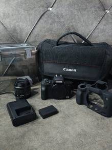 Canon EOS M50 (Kit Lens) 📸