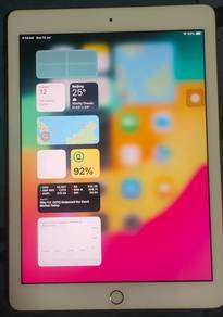 iPad 6th Gen 9.7-Inch