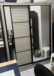 Sliding door wardrobe with mirror