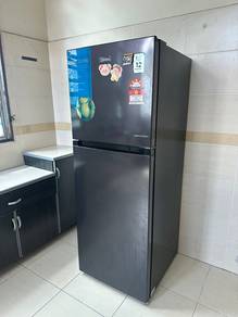 Urgent Jualan Peti Sejuk dan Mesin Basuh