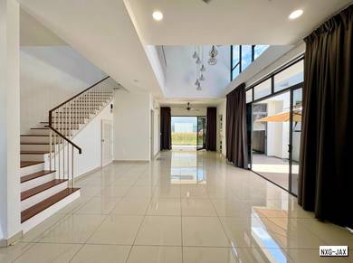 Semi-Detached House For Sale in Setia Alam,SGR