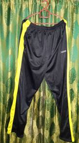Seluar Trek Kappa - Hitam dan Kuning 