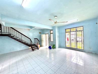 2-storey Terraced House For Sale in Seri Kembangan,SGR