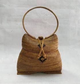 Wood Creations Handmade Round Ata Bali High Qualit