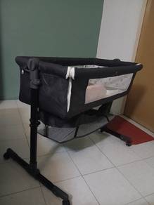 baby cot/crib 