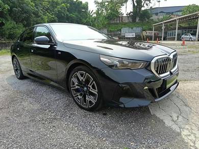 BMW i5 eDRIVE40 M SPORT in Puchong, KUL