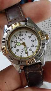 Vintage lady Shark lady sport field watch