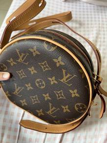 LOUIS VUITTON Boîte Chapeau Souple PM