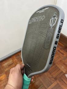 Pickleball Honolulu Sword and Shield J2TI Gold