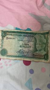 old note RM5 and RM1