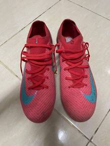 kasut bola