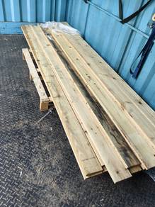 Kayu Pine 