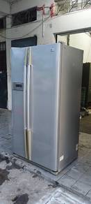 LG 2door fridge refrigerator side by side 581-L
