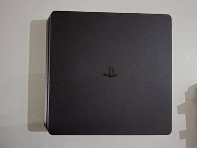 PS4 Slim 1TB with 3 controllers and cooling fan