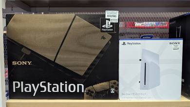 Limited Edition PS5 Slim 1TB 30th Anniversary 