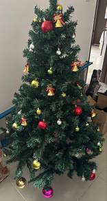 Decorated Christmas Tree + Golden Star