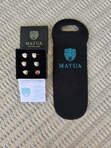 Matua New Zealand Neoprene Wine Bag and Wine Charm
