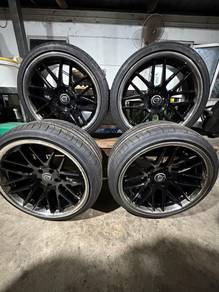 19 inch rim with tyre