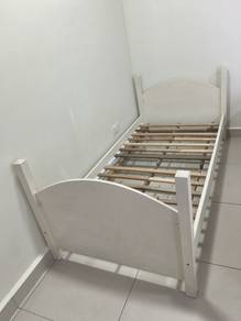 white bed frame #2