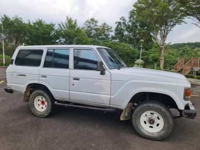 Toyota Land Cruiser GX (BJ61V) in Tawau, SBH