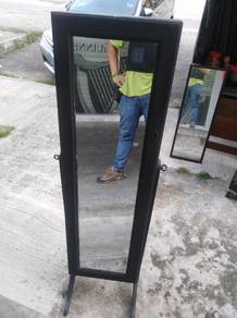 4FT Mirror wt Stand Storage TA637