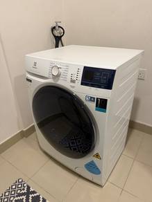Electrolux drum washing machine.