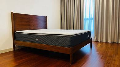 Queen bedframe+mettress