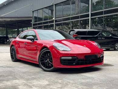 Porsche Panamera GTS in Chan Sow Lin, KUL
