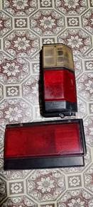 lampu brek belakang nissan vanette c22