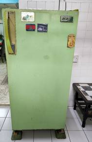 Fridge / Peti Sejuk- good condition &function well
