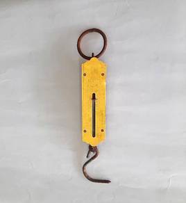 Vintage Scale
