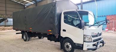 Hino710 21.5fit wooden cago truck king