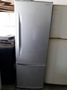 Fridge Peti Ice Refurbish Ais Freezer Panasonic