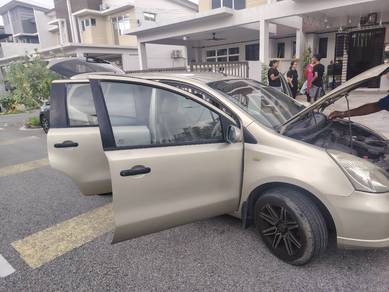 Nissan Grand Livina PREMIUM/LUXURY in Sungai Bakap, PNG