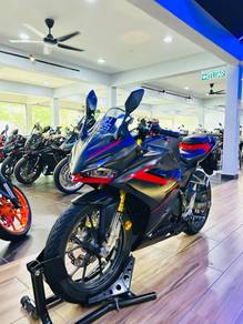 Honda CBR150R