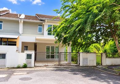 Semi-Detached House For Sale in Puchong,SGR
