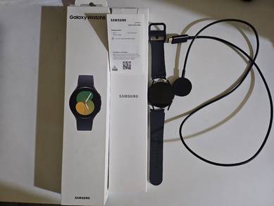 Samsung Galaxy Watch 5 40mm (Bluetooth) - Full Box