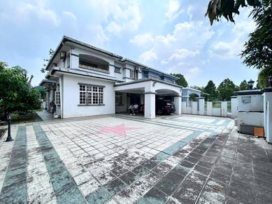 Semi-Detached House For Sale in Shah Alam,SGR