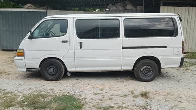 Toyota Hiace in Puncak Alam, SGR