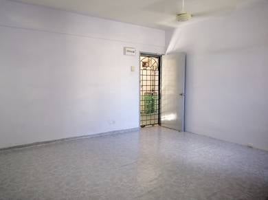 Apartment For Sale in Seri Kembangan,SGR